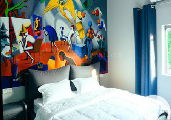 永德对于酒店的墙体彩绘而言更注重哪些方面？